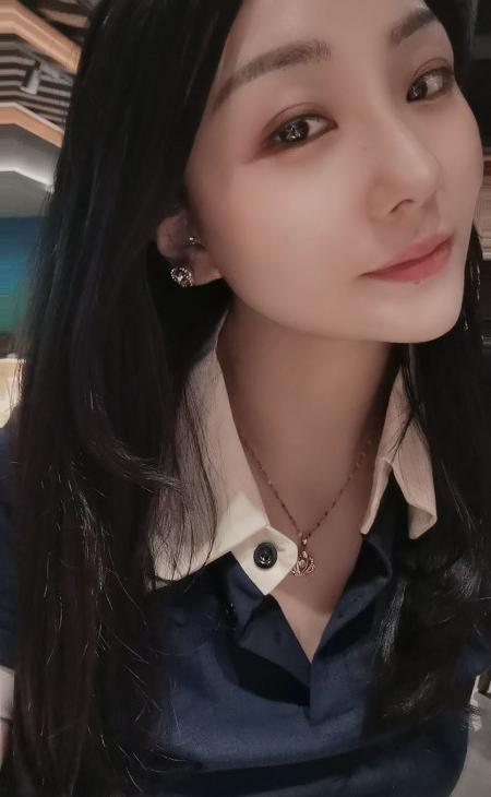 白云江夏羽菲